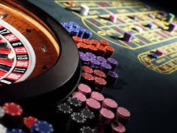 Layar menu permainan bonus888 dengan kategori olahraga, kasino langsung, dan slot